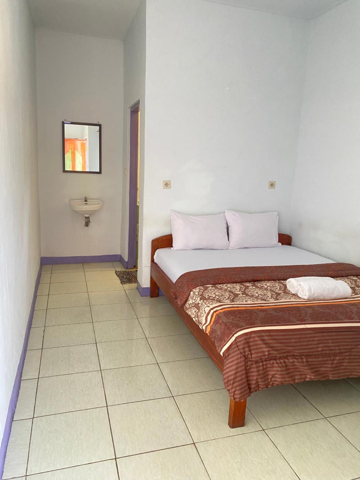 Mahoni Guest House Kelimutu Εξωτερικό φωτογραφία